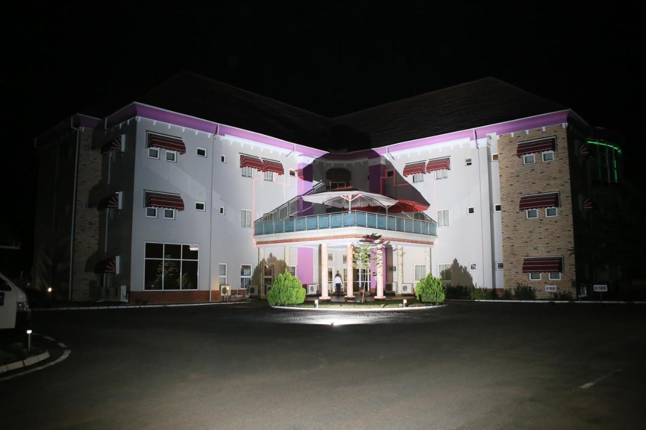 Oxygen Holiday Resort Owerri Exterior photo
